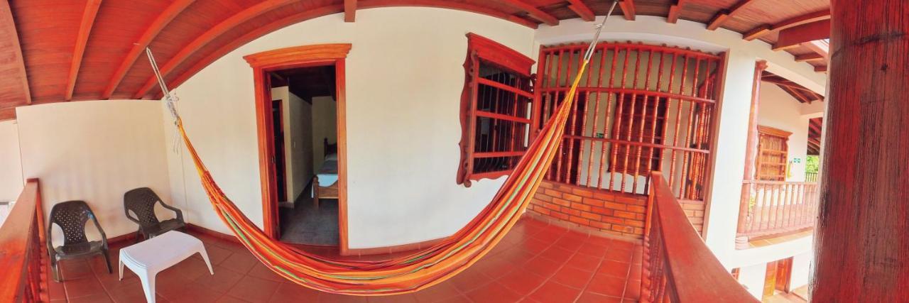 La Casa De Las Flores Hostal Jardin Exterior photo