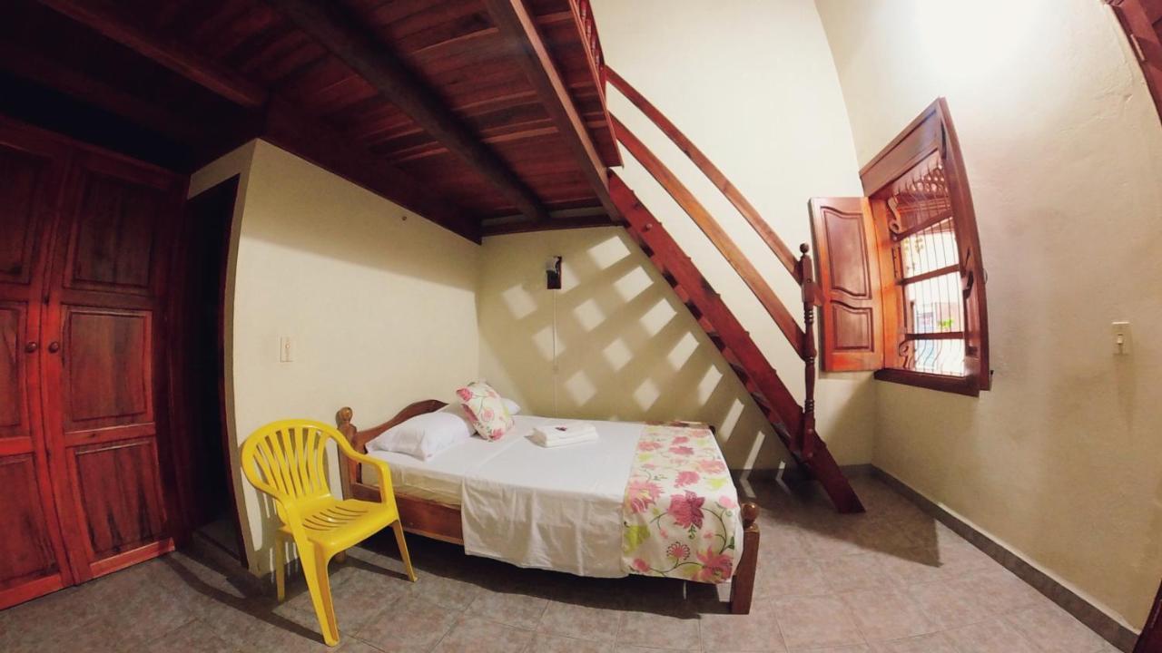 La Casa De Las Flores Hostal Jardin Exterior photo