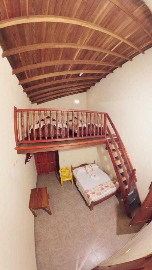 La Casa De Las Flores Hostal Jardin Exterior photo
